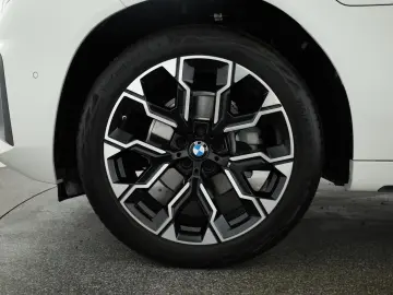 BMW X3 30e xDrive M Sport Matrix Pano HUD HK 360 20