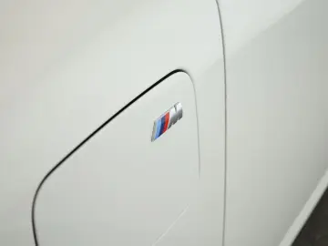 BMW X3 30e xDrive M Sport Matrix Pano HUD HK 360 20