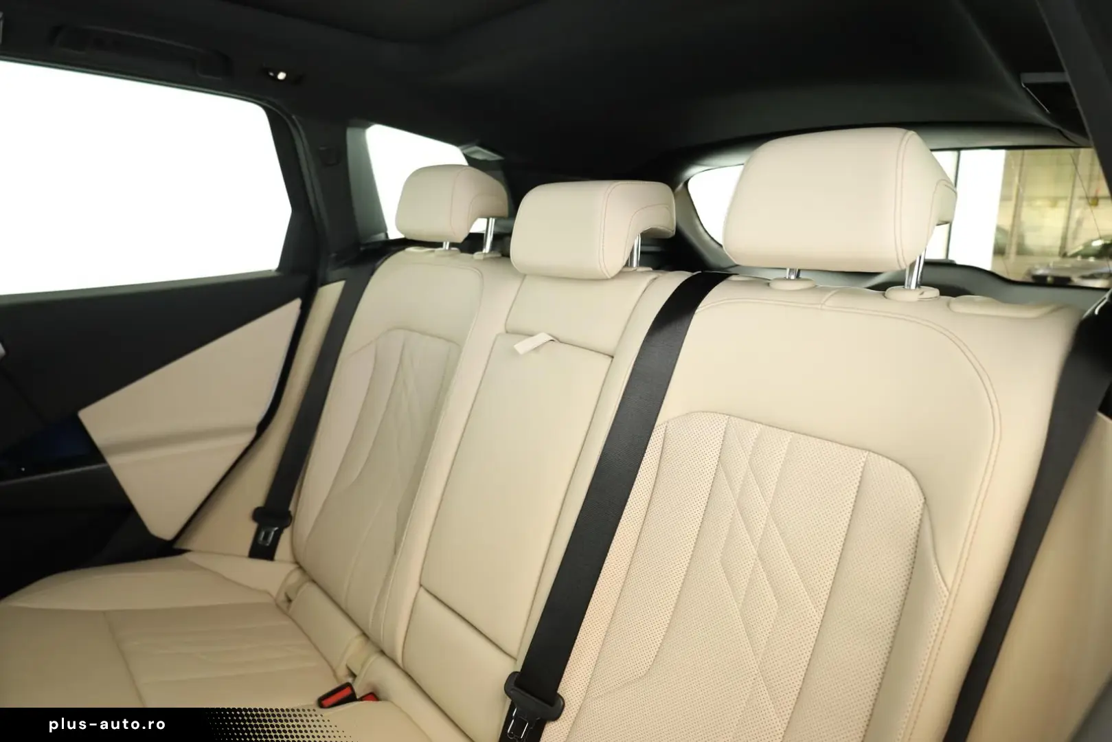 BMW X3 30e xDrive M Sport Matrix Pano HUD HK 360 20