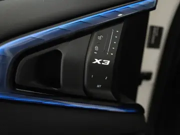 BMW X3 30e xDrive M Sport Matrix Pano HUD HK 360 20