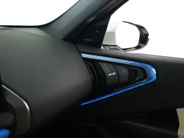 BMW X3 30e xDrive M Sport Matrix Pano HUD HK 360 20