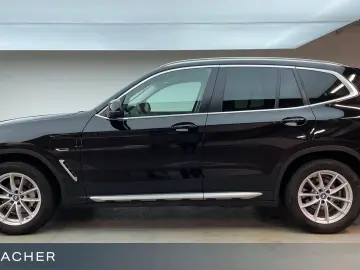 BMW X3 xDrive 30e LCProf HUD ACC PA  LM18  Pano