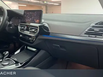 BMW X3 xDrive 30e LCProf HUD ACC PA  LM18  Pano