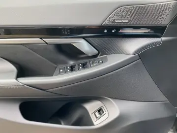 BMW 520d xDr SAG M Sport AHK PAN LED  LHZ hk 360CAM