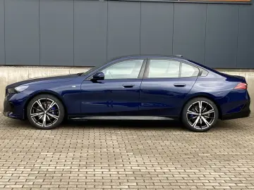 BMW 520d xDr SAG M Sport AHK PAN LED  LHZ hk 360CAM