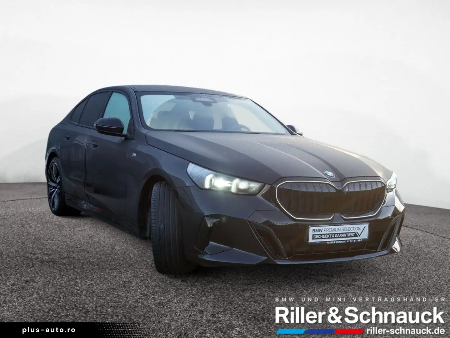 BMW 520d xDrive M-Sport PANO NAVI AHK ACC HUD 360