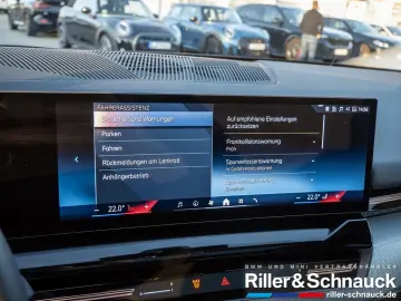 BMW 520d xDrive M-Sport PANO NAVI AHK ACC HUD 360