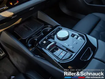 BMW 520d xDrive M-Sport PANO NAVI AHK ACC HUD 360