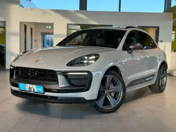 PORSCHE Macan T Alcantara 360