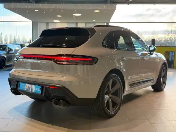 PORSCHE Macan T Alcantara 360