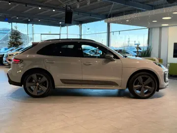 PORSCHE Macan T Alcantara 360