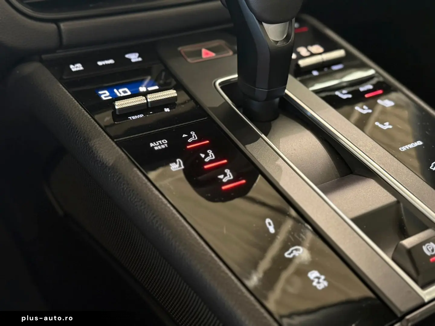 PORSCHE Macan T Alcantara 360