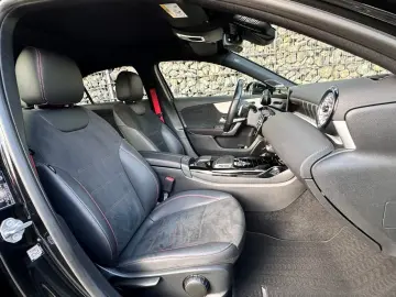 MERCEDES-BENZ A 35 AMG Limousine 4matic - Pano -Aero Paket