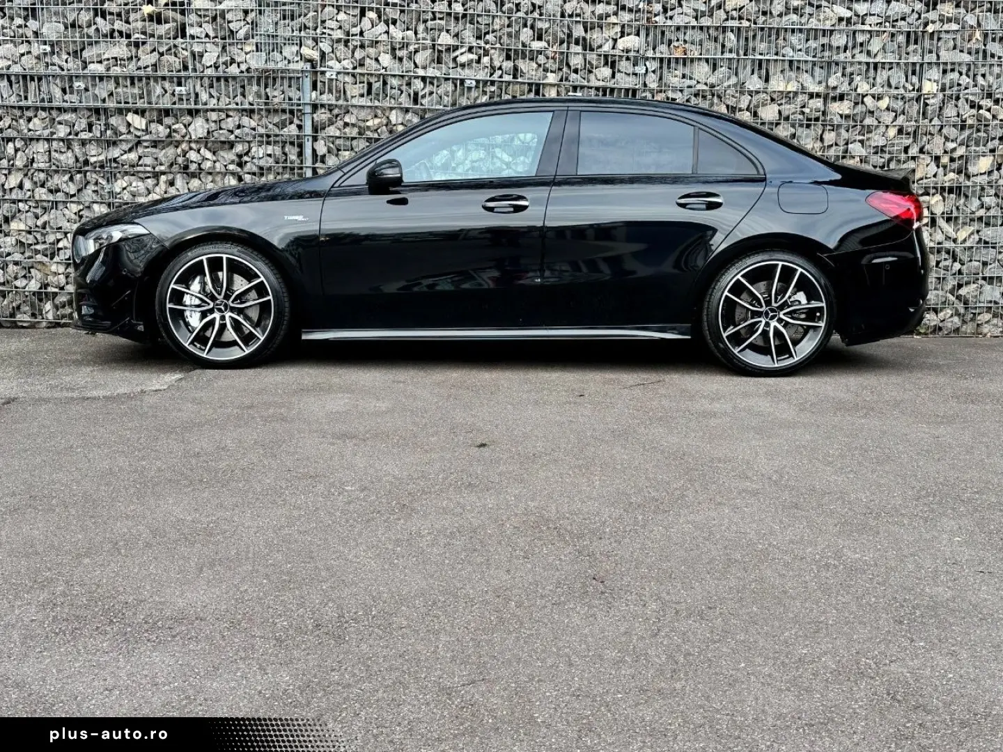 MERCEDES-BENZ A 35 AMG Limousine 4matic - Pano -Aero Paket