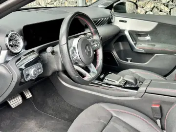 MERCEDES-BENZ A 35 AMG Limousine 4matic - Pano -Aero Paket