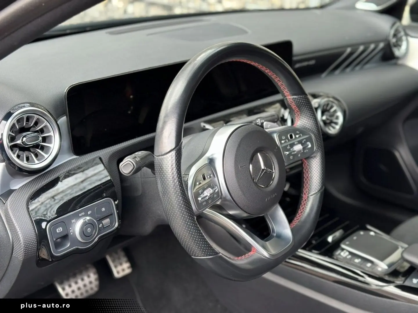 MERCEDES-BENZ A 35 AMG Limousine 4matic - Pano -Aero Paket