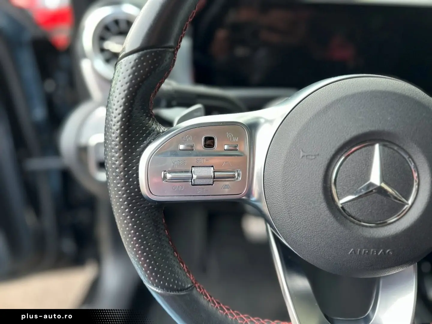 MERCEDES-BENZ A 35 AMG Limousine 4matic - Pano -Aero Paket