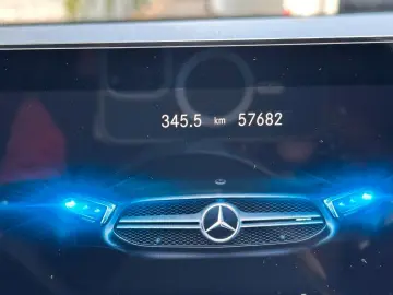 MERCEDES-BENZ A 35 AMG Limousine 4matic - Pano -Aero Paket