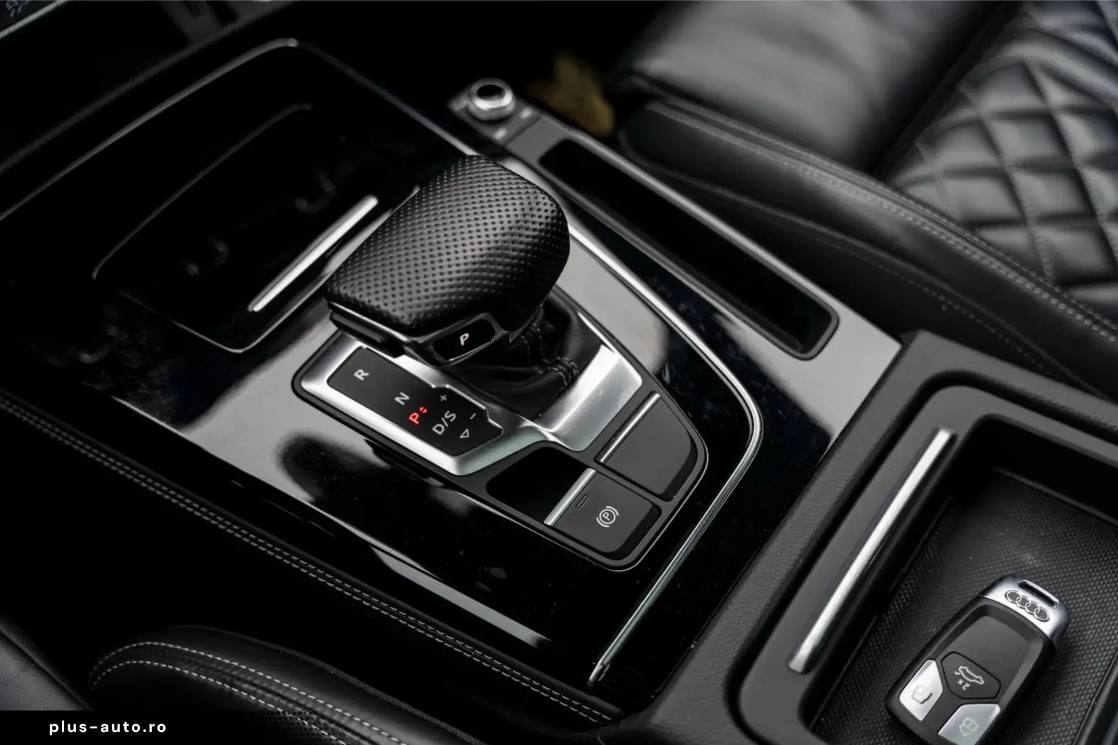 Audi Q5 40 TDI quattro S tronic S line business