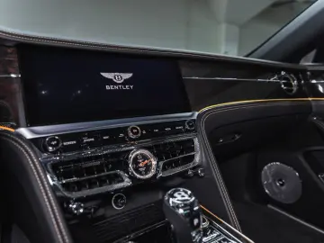 BENTLEY Flying Spur W12  NAIM Rotating Display