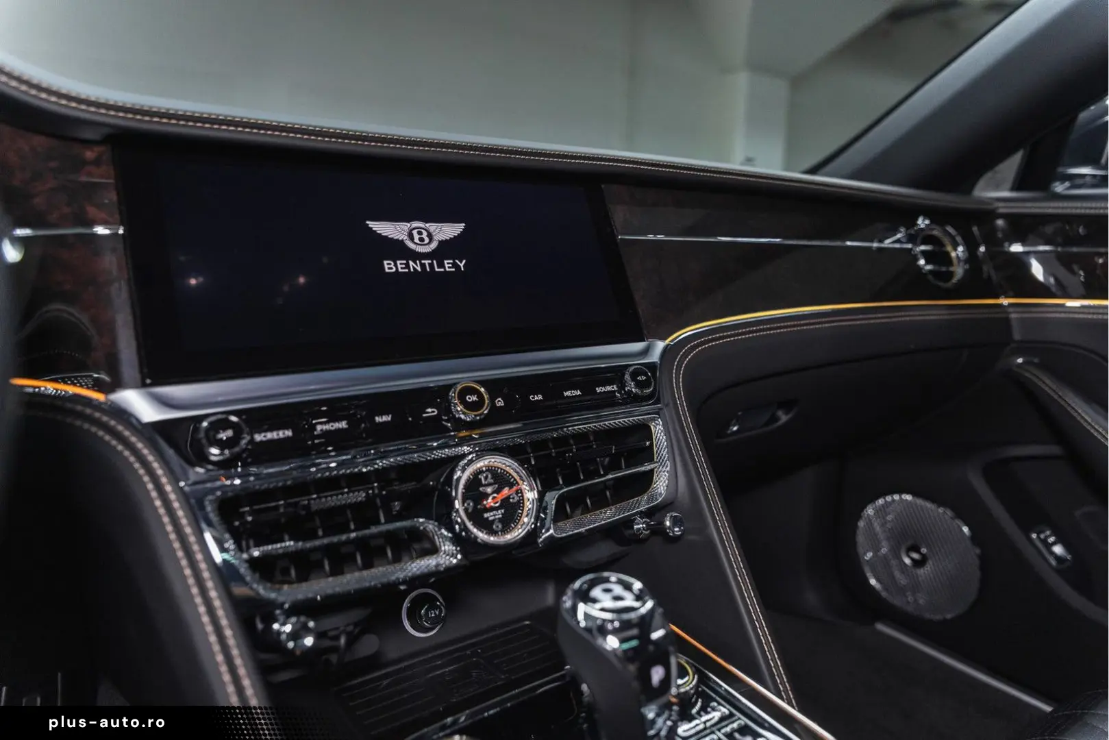 BENTLEY Flying Spur W12  NAIM Rotating Display