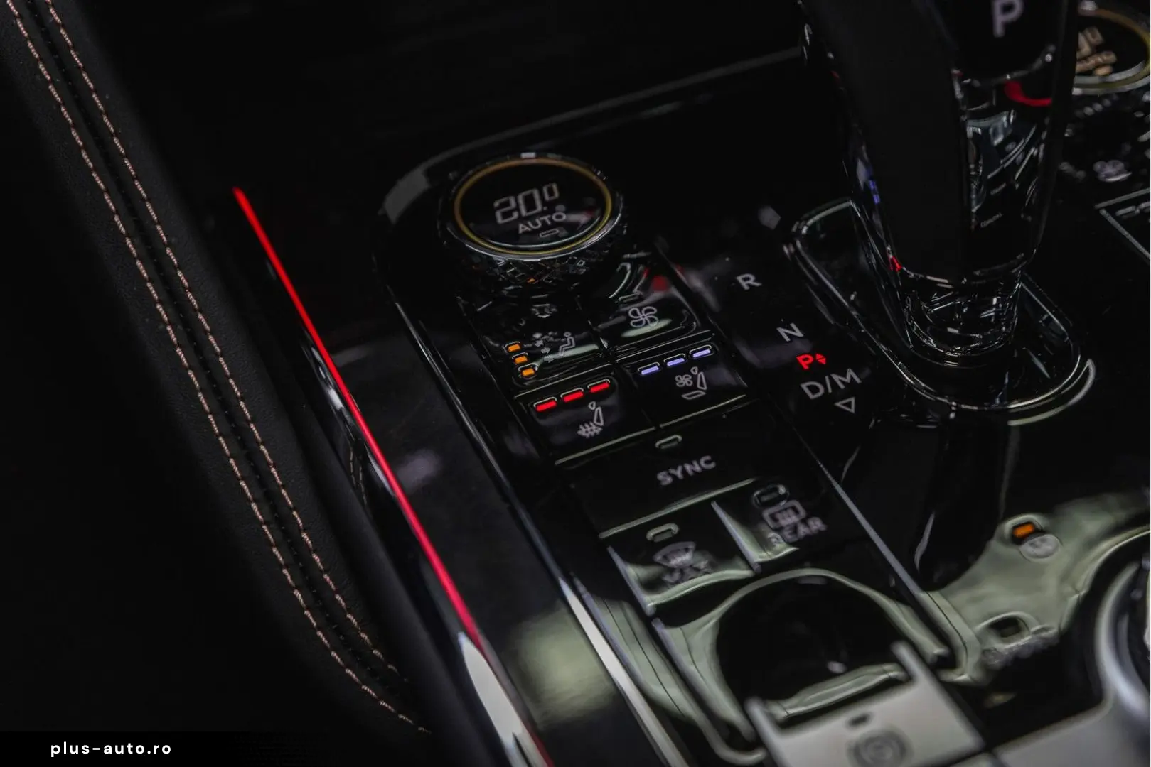 BENTLEY Flying Spur W12  NAIM Rotating Display
