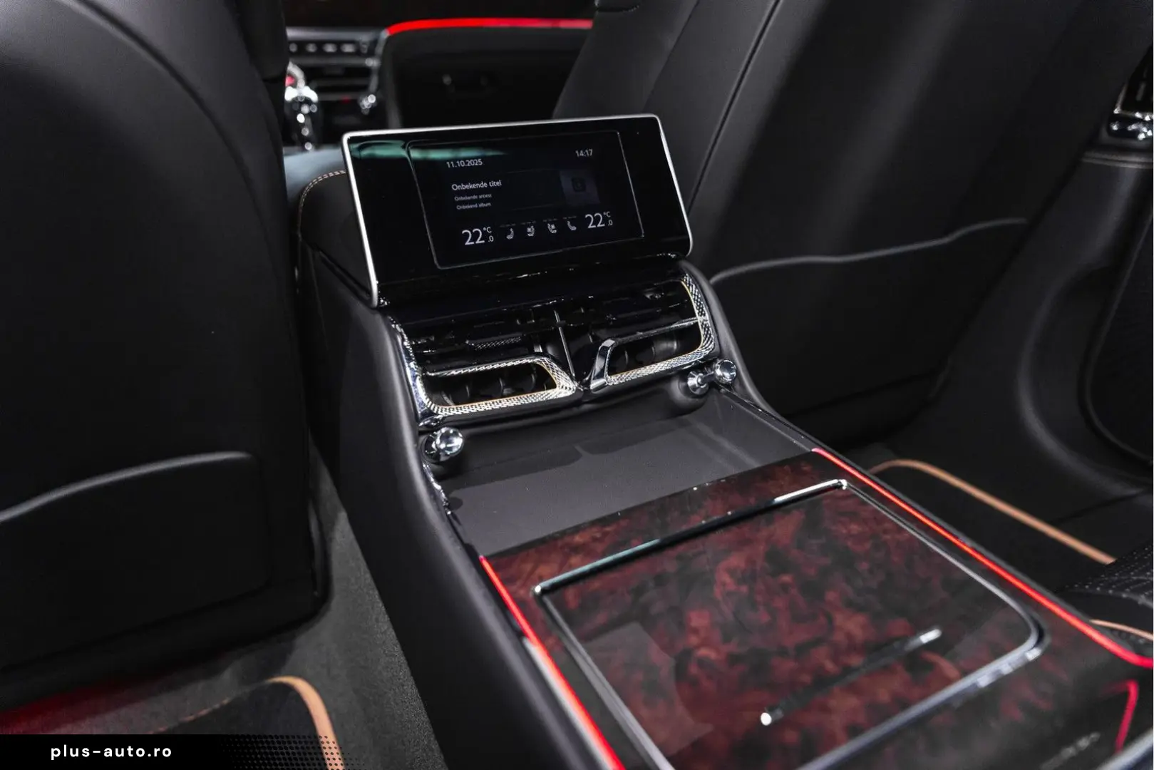 BENTLEY Flying Spur W12  NAIM Rotating Display