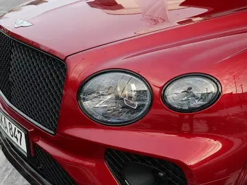 BENTLEY Bentayga V8 S  NAIM Carbon Styling