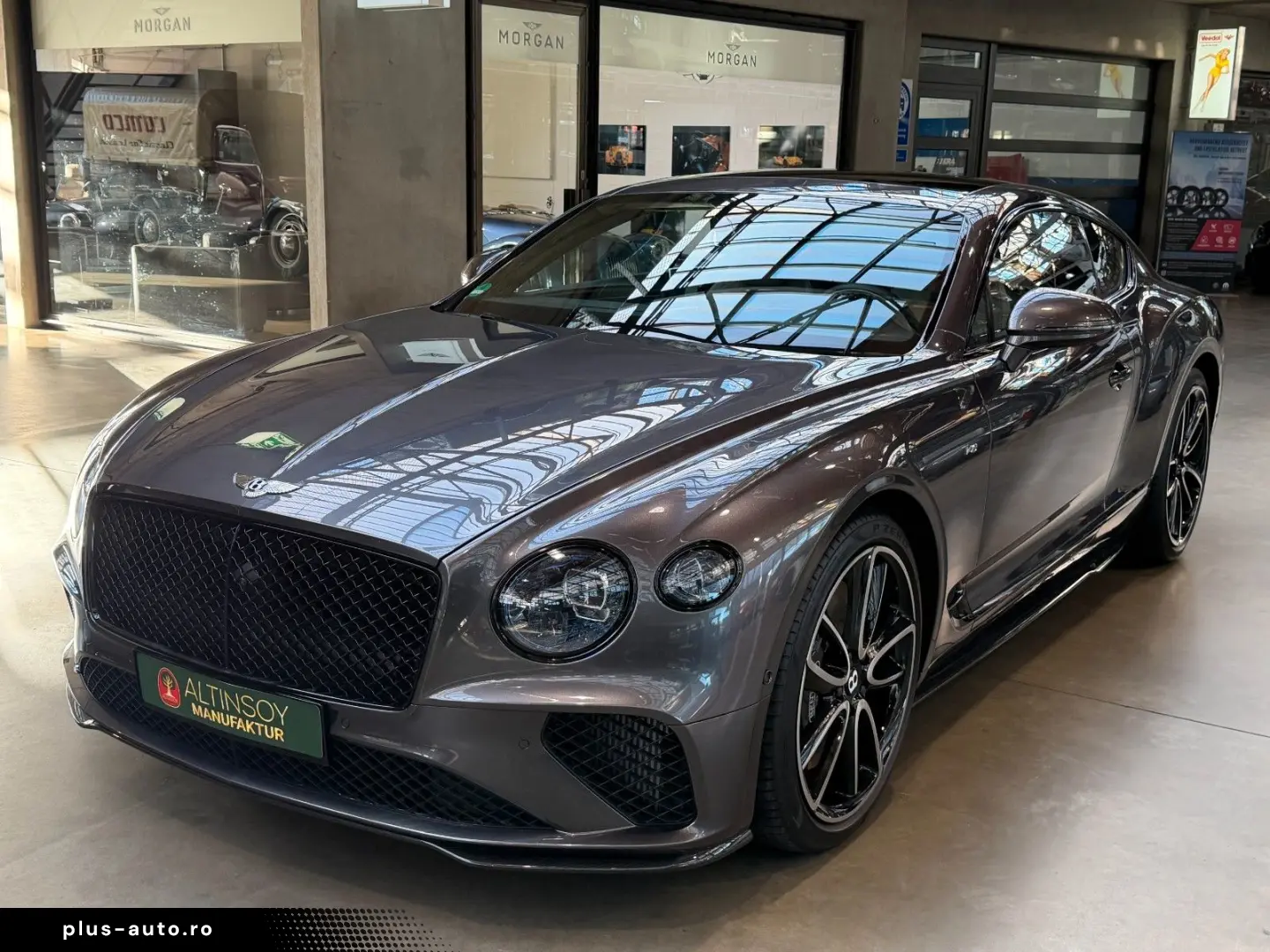 BENTLEY Continental GT V8 Mulliner Specification Carbon