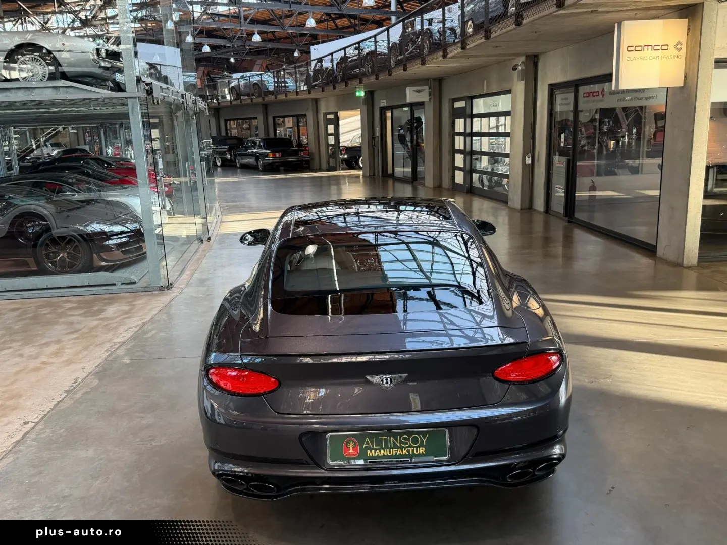 BENTLEY Continental GT V8 Mulliner Specification Carbon