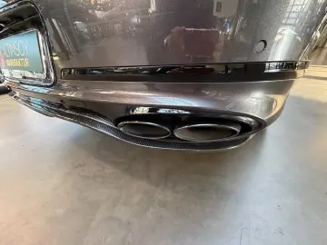 BENTLEY Continental GT V8 Mulliner Specification Carbon