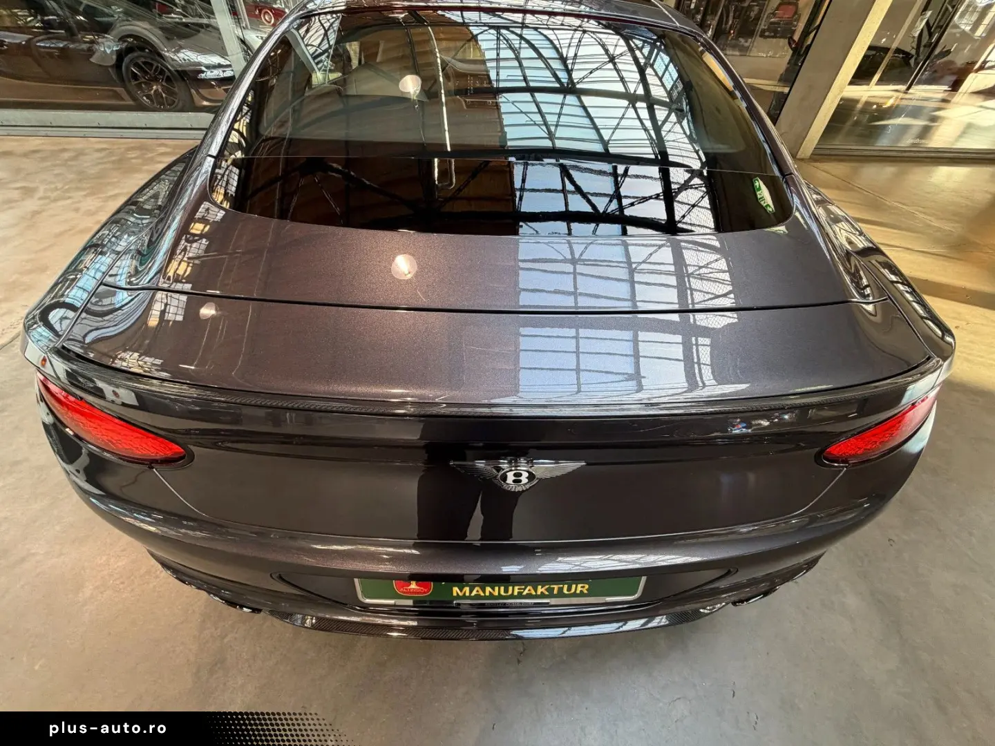 BENTLEY Continental GT V8 Mulliner Specification Carbon