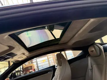 BENTLEY Continental GT V8 Mulliner Specification Carbon