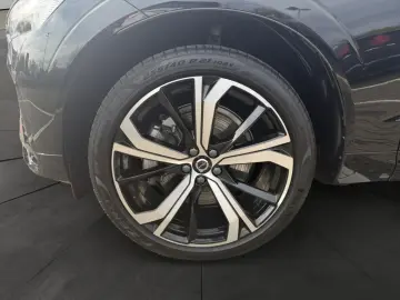 VOLVO XC60 B4 D Plus Dark Frontscheibenheizung AHK sem