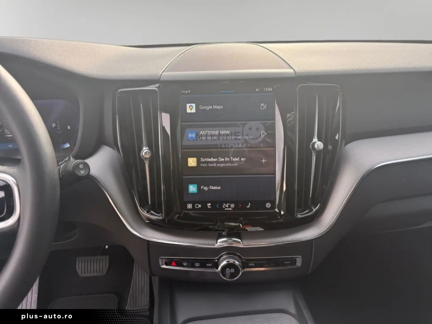 VOLVO XC60 B4 D Plus Dark Frontscheibenheizung AHK sem