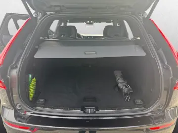 VOLVO XC60 B4 D Plus Dark Frontscheibenheizung AHK sem