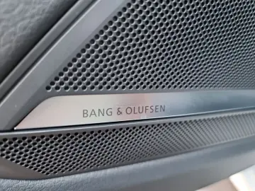 AUDI A6 Limousine 50 TFSIe qu S line MATRIX HuD B&O