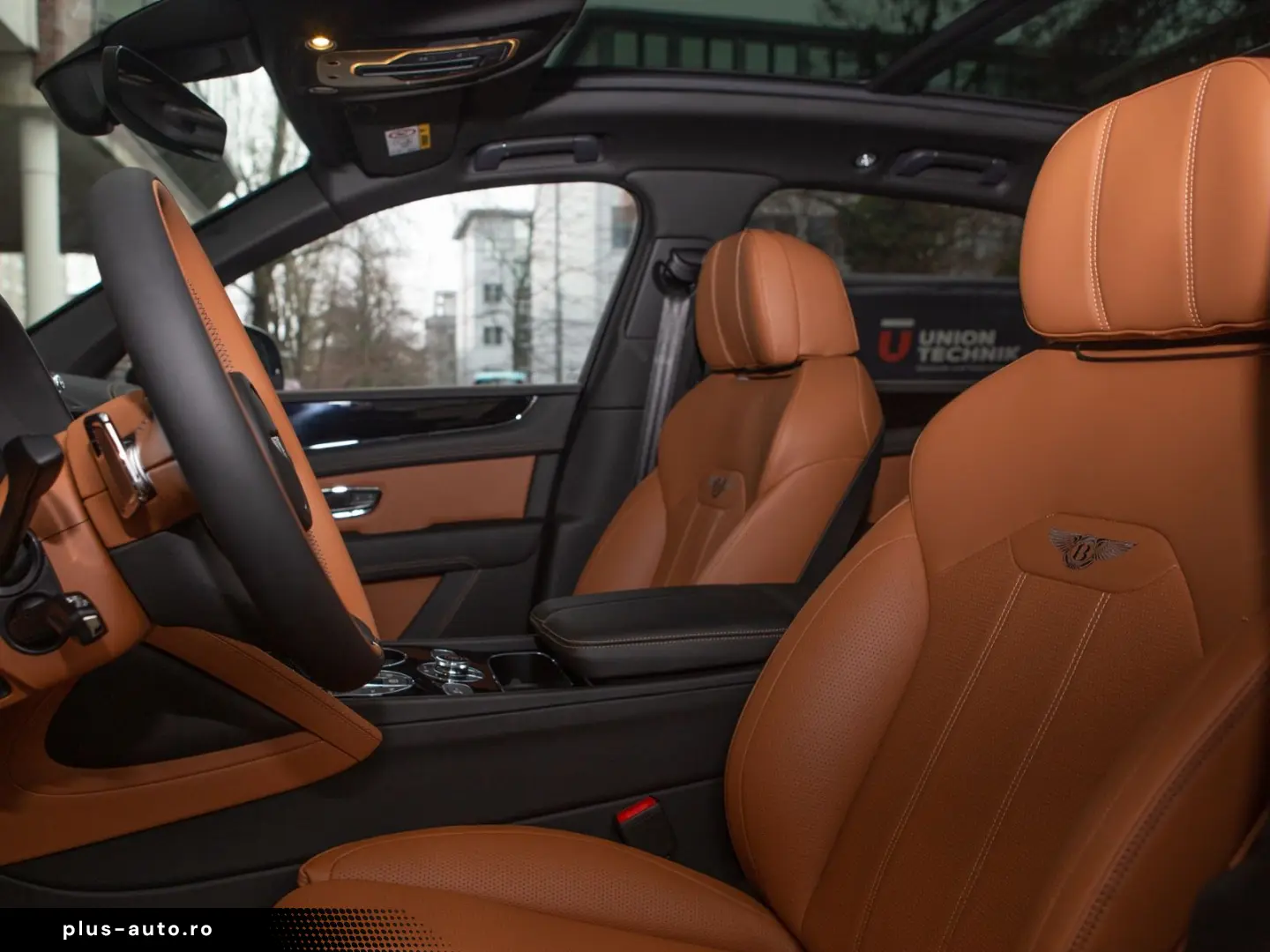 BENTLEY Bentayga 4.0 V8  Front Seat Comfort Mood Light