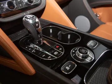 BENTLEY Bentayga 4.0 V8  Front Seat Comfort Mood Light