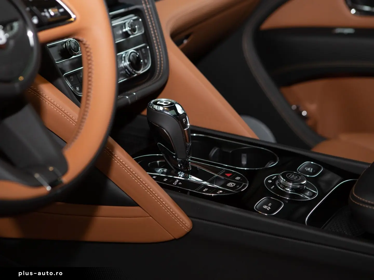 BENTLEY Bentayga 4.0 V8  Front Seat Comfort Mood Light