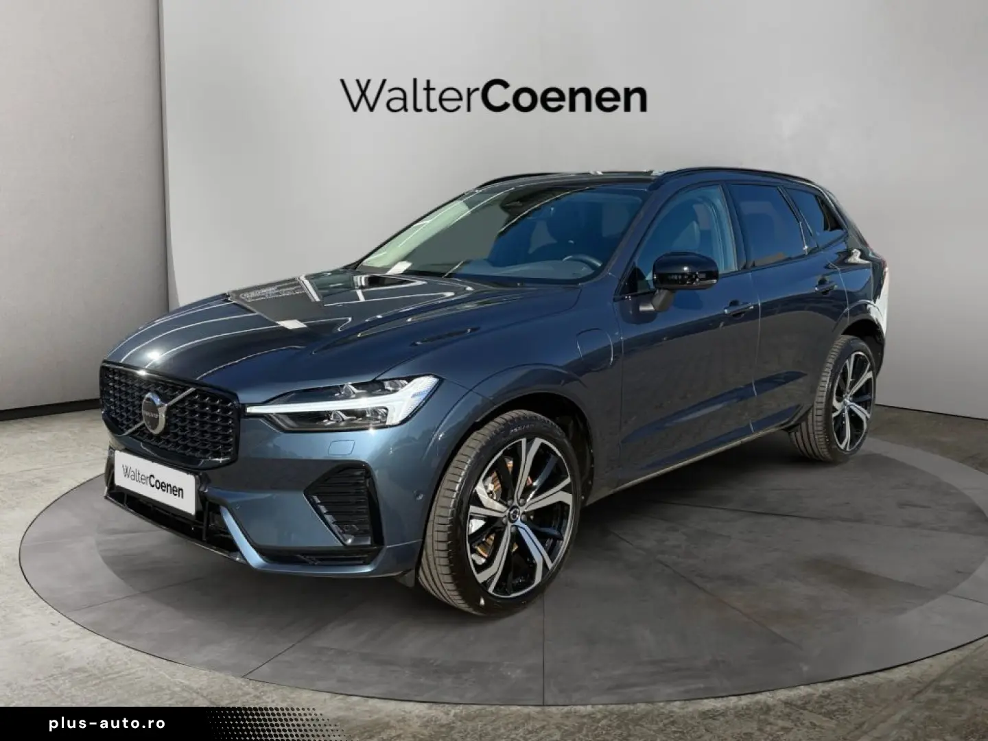 VOLVO XC60 T6 AWD Plug-in Hybrid Plus Dark 360  Busine