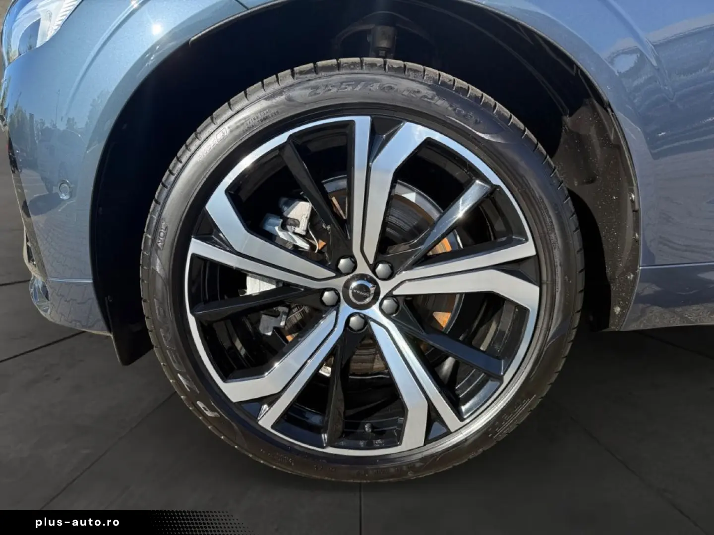 VOLVO XC60 T6 AWD Plug-in Hybrid Plus Dark 360  Busine