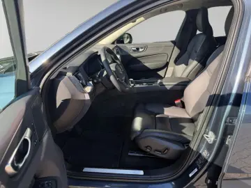 VOLVO XC60 T6 AWD Plug-in Hybrid Plus Dark 360  Busine