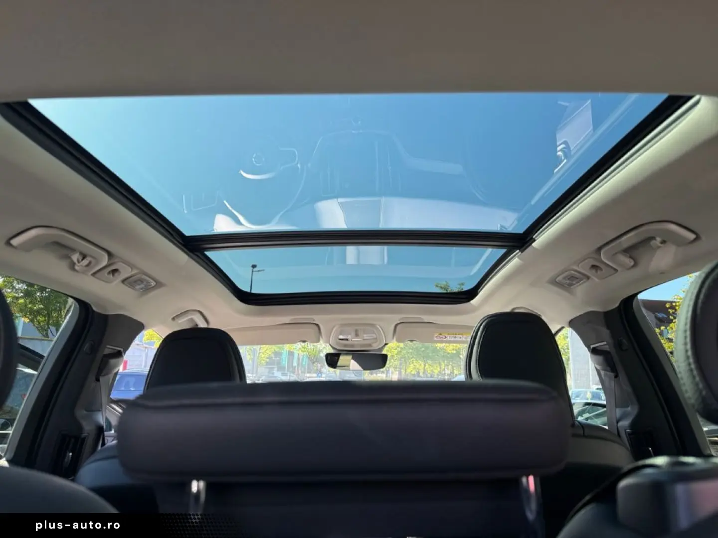 VOLVO XC60 T6 AWD Plug-in Hybrid Plus Dark 360  Busine