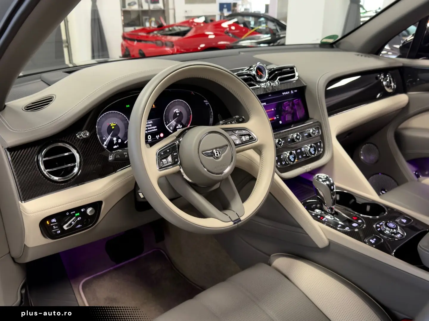 BENTLEY BENTAYGA V8 S CARBON NAIM MASSAGE PANO FULL!