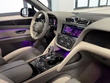 BENTLEY BENTAYGA V8 S CARBON NAIM MASSAGE PANO FULL!
