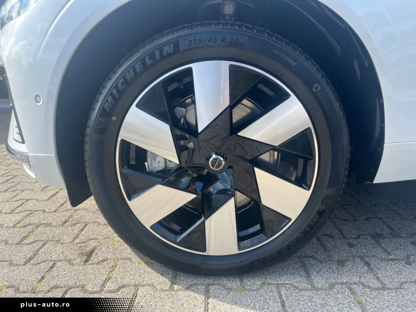 VOLVO XC60 T6 AWD Plug-in Hybrid Plus Bright 360  Harm