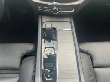 VOLVO XC60 T6 AWD Plug-in Hybrid Plus Bright 360  Harm