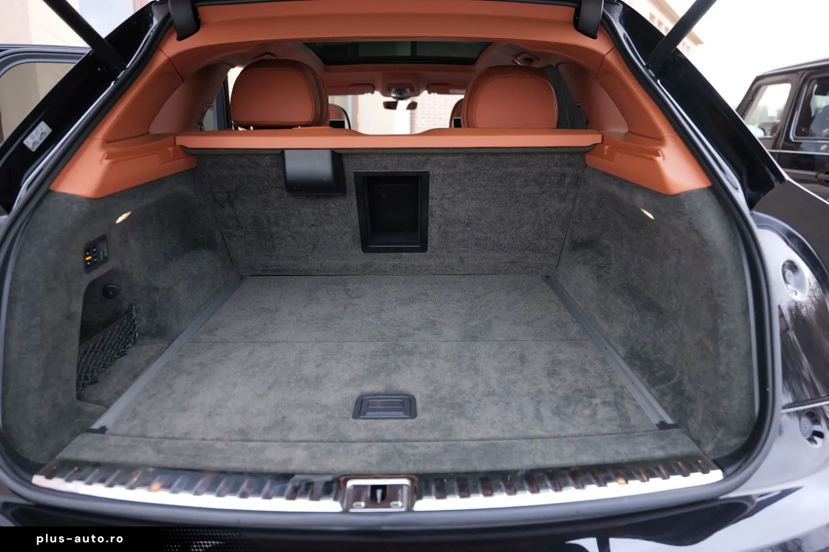 BENTLEY Bentayga 4.0 V8 EWB Azure 4WD Long Lang