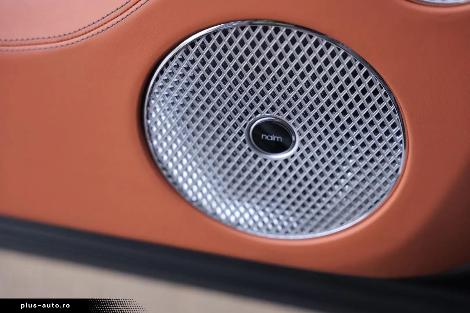 BENTLEY Bentayga 4.0 V8 EWB Azure 4WD Long Lang